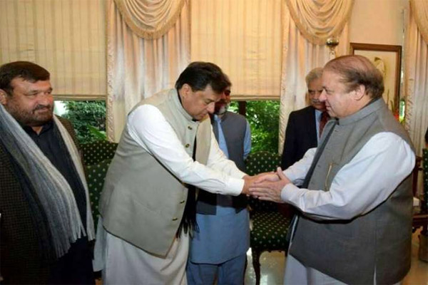 capton safdar and nawaz sharif